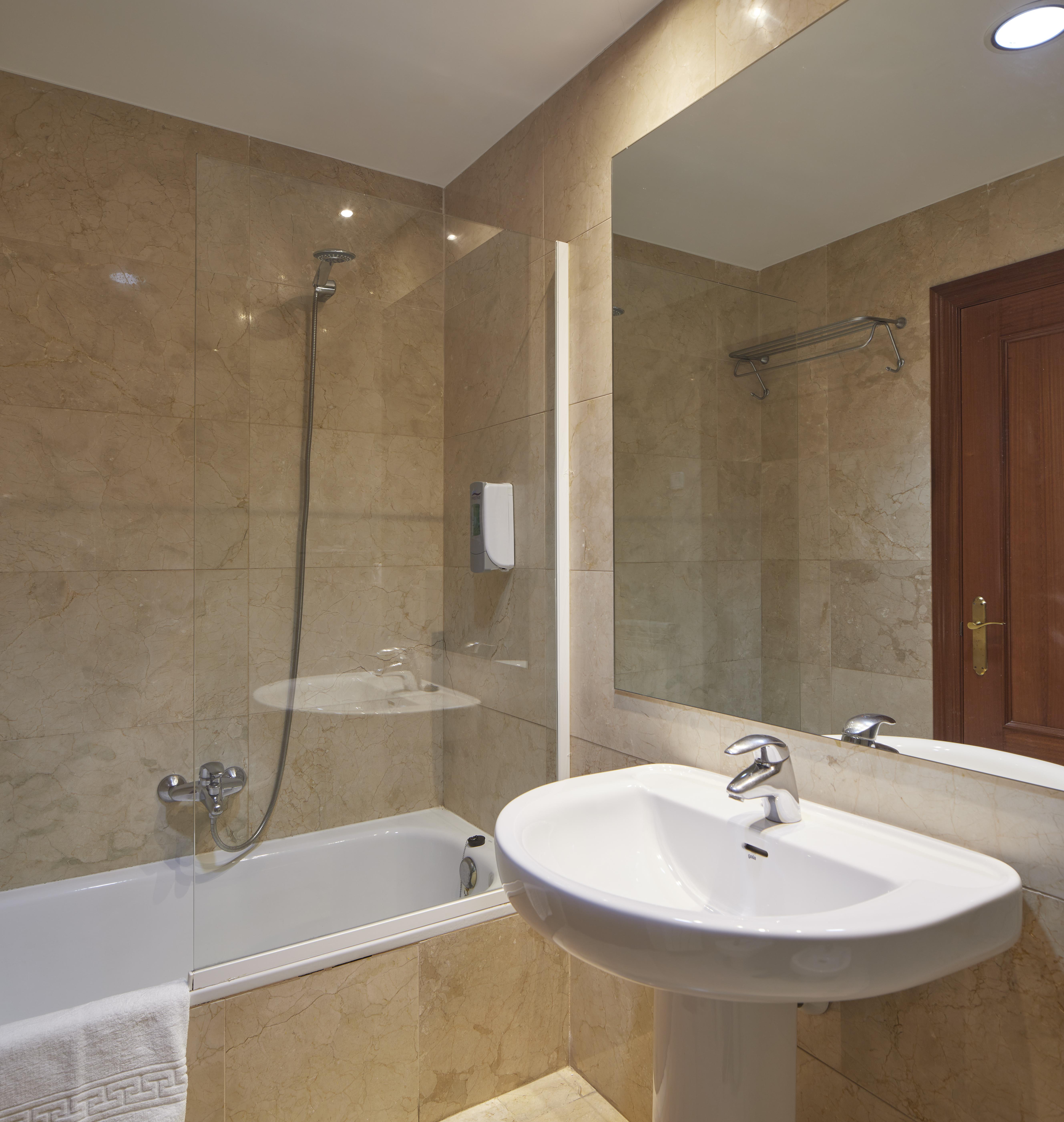 Iraipe Logrono Hotel Kültér fotó